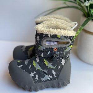 BOGS🍁🍂waterproof insulated winter boots 4 infant new